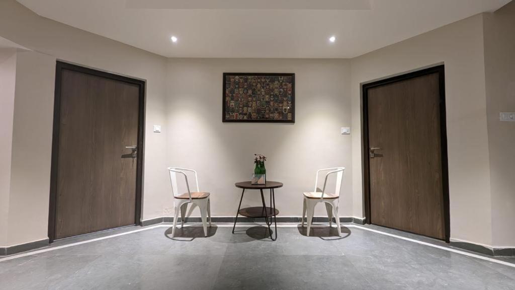 Bunglow 14, Rooms With Balcony مونت ابو المظهر الخارجي الصورة